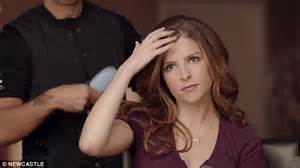 Anna Kendrick Questions Her Attractiveness In Hilarious Non Super Bowl