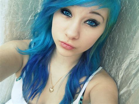 dig that blue hair turquoise hair scene hair emo hair