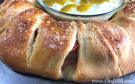 this spicy italian crescent ring is a great way to serve a