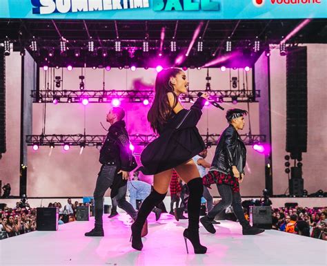 Ariana Grande Sings One Last Time To A Sea Of Fans At