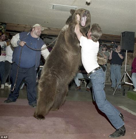 Vintage Photos Show Men Wrestling A Bear For Fun In An Alabama Bar