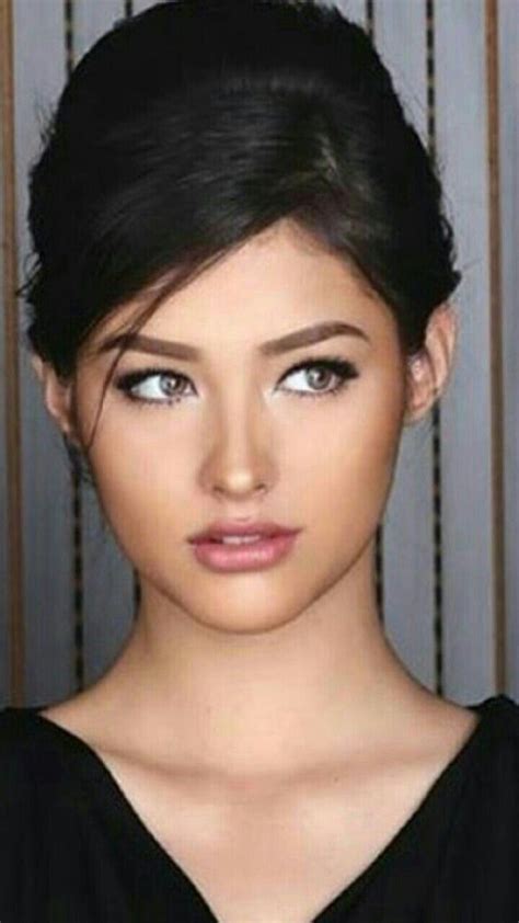 liza soberano in 2020 brunette beauty beautiful eyes