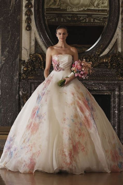 gorgeous wedding dress colors  totally stand