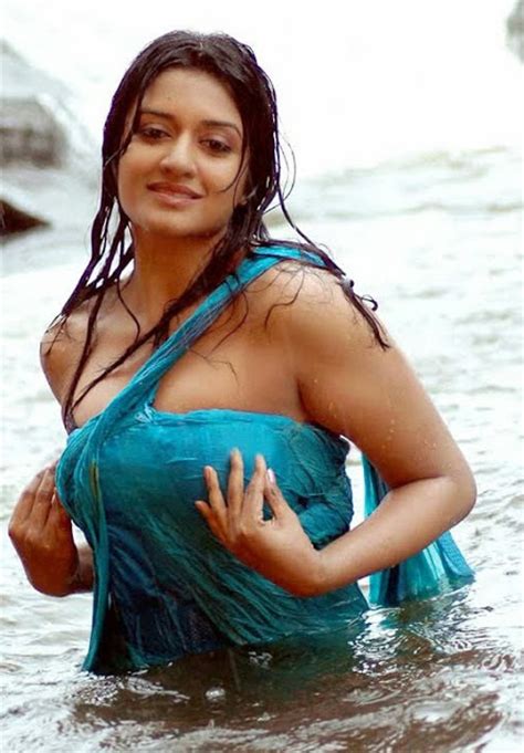 top ten south indian actress bikini hot pics photos images hd wallpapers collection ~ top hd