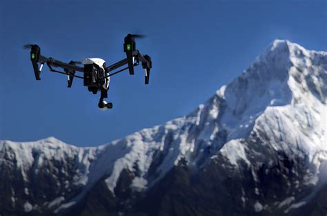 dji inspire  drones camera captures  video  megapixel
