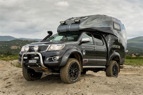 perfect  road camper toyota hilux expedition  kickass