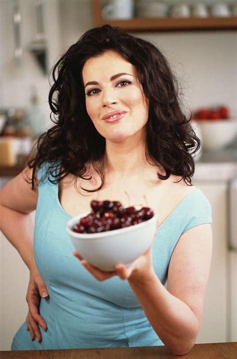 Nigella Lawson S Hottest Looks Of All Time As Sexiest Tv Chef Turns