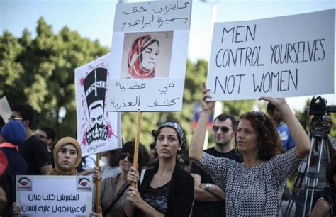 video egyptian protesters demand end to sexual harassment