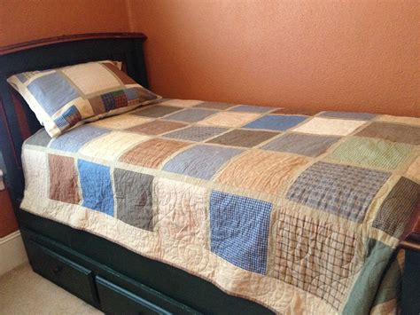 homespun twin bed quilt quilt bedding custom quilts home decor