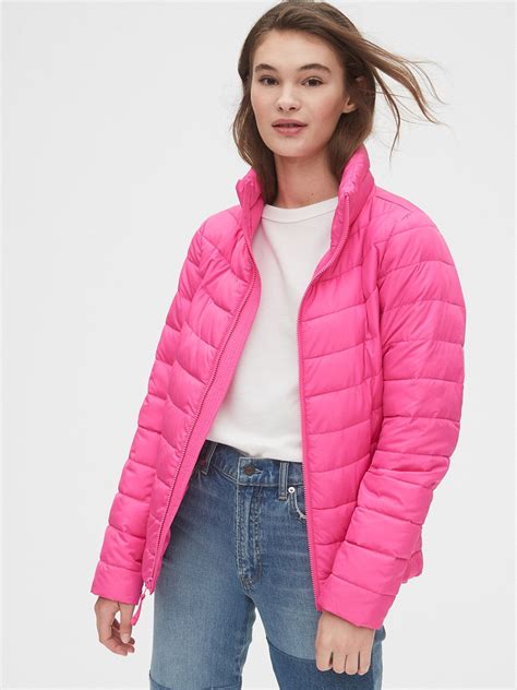 coldcontrol lightweight puffer jacket gap spring sweater outfits pink puffer jacket outfit