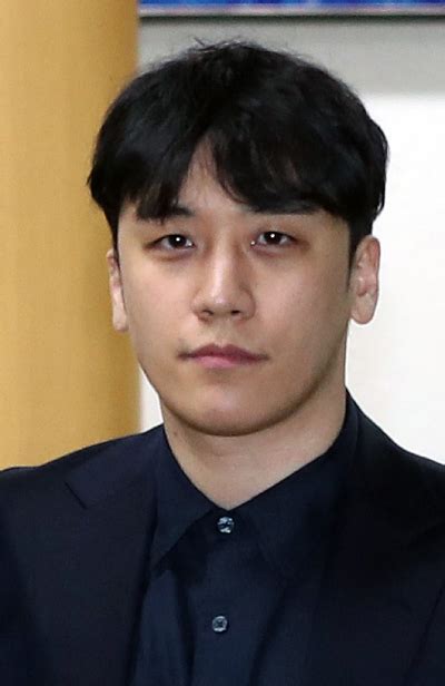 police ask for seungri to be detained before trial