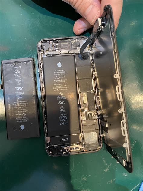 iphone  battery replacement service  mt systems  thornhill mt systems