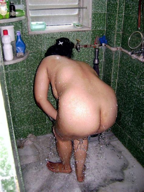lovely indian babe shows her bathing scene in bathroom