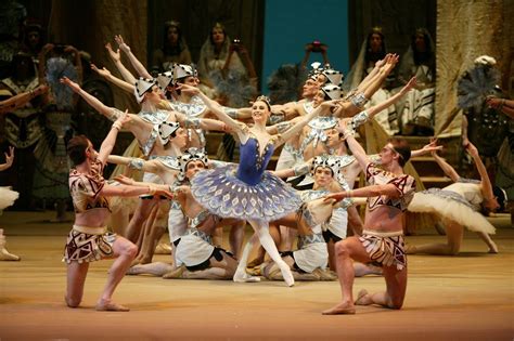 centro cubos de dança grandes histórias ballet bolshoi