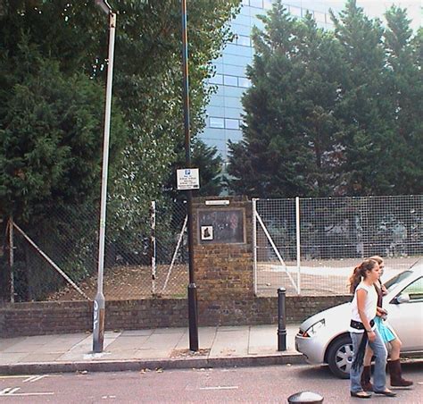 spa green london remembers aiming  capture  memorials  london