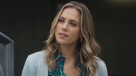 One Tree Hill’s Jana Kramer Is Giving Away Sex Toys Before Appearing