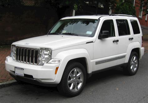 jeep liberty limited dr suv    auto