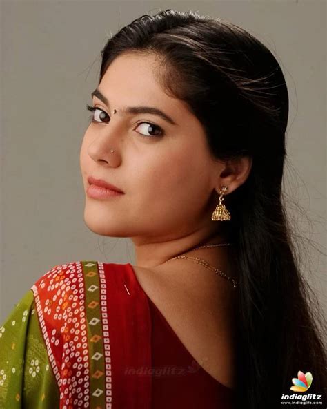 sherin  tamil actress  images gallery stills  clips indiaglitzcom