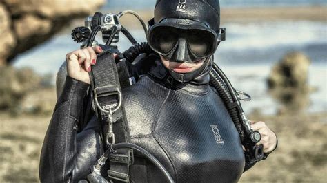 diving scuba girl scuba wetsuit