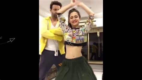 Sanjeeda Sheikh And Aamir Ali Beat Pe Booty Dance Promoting A Flying