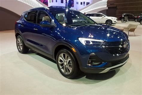 local color unusual paint hues    chicago auto show  daily drive consumer guide