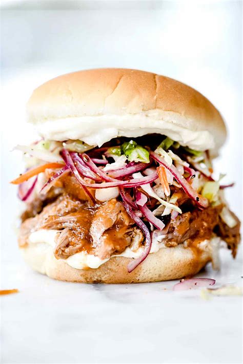 Slow Cooker Pulled Pork Sandwiches Relish