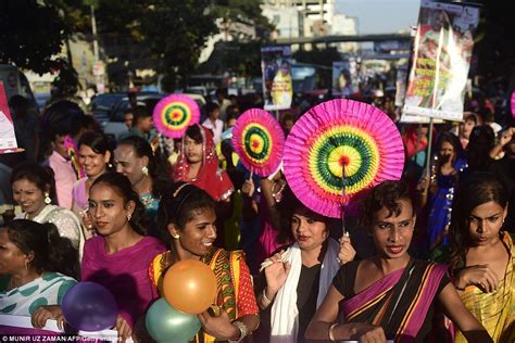 Transgender Bangladeshis Known As Hijras Hold Dhaka S