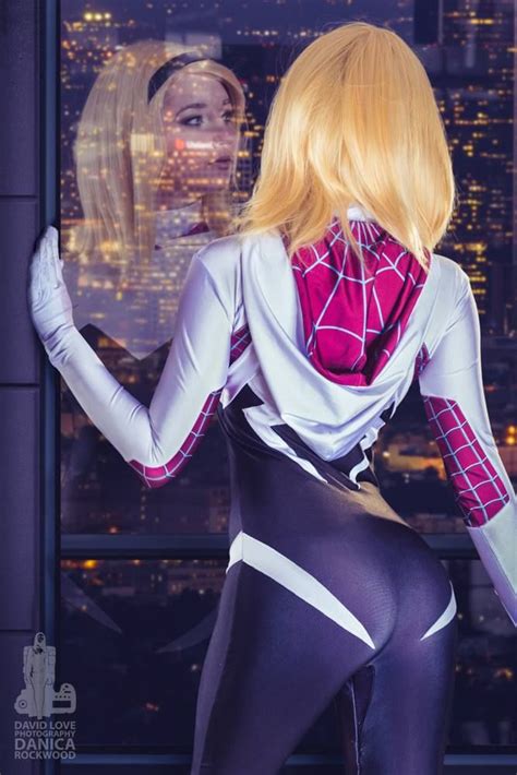character spider gwen gwen stacy from marvel comics edge of spider verse and spider gwen