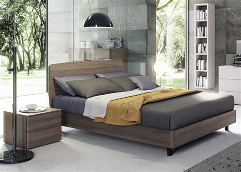 este contemporary bed modern beds   modern london