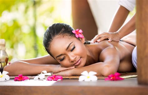 7 companies that hire massage therapists