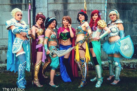 Wallpaper Cosplay Cleavage Sword Standing Spear Shield Group Of