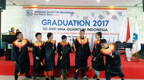 Wisuda Dan Pelepasan Sma Quantum Inti Indonesia Sekolah Quantum Inti