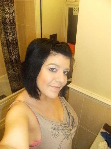 hankypanky1987 27 from nuneaton is a local milf looking