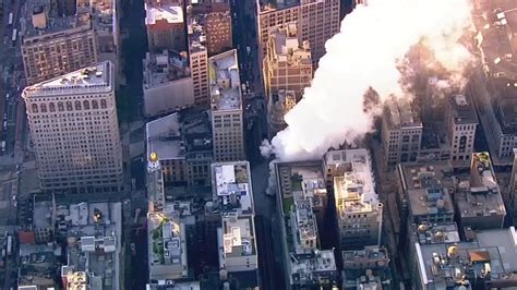 buildings evacuated   york city steam pipe explosion abc philadelphia