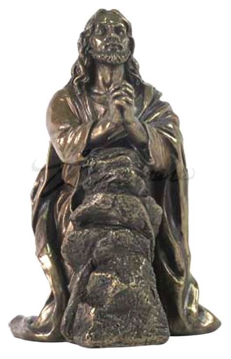 jesus praying  garden  gethsemane statue jesus praying statue