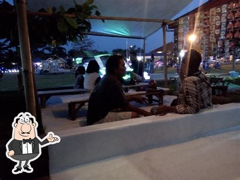 Teh Poci Dan Ketan Panggang Kang Adien Cafe Ciledug Kulon Restaurant