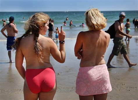Women Shed Tops At Hampton Beach For Go Topless Day News