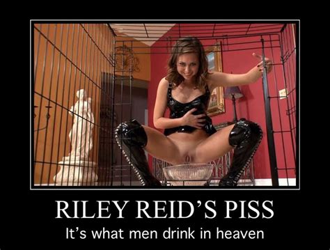 Riley Reid Femdom Squirt Memes 11 Pics Xhamster