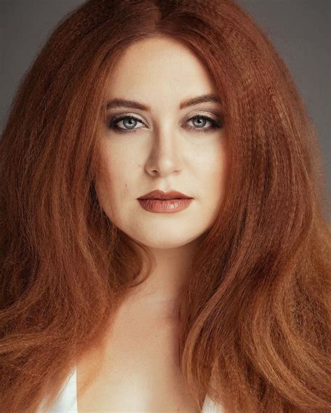 Pin By Drew Gaines On Perfectly Curvy Redheads Model Most Beautiful
