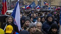 Tysiące Czechów wyszło na ulice. Masowy protest w Pradze