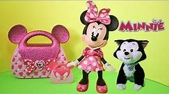 MINNIE MOUSE Talking Fashion Doll and Travel Case Toy Review