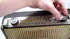 Nivico 8H-3 3 band transistor shortwave radio
