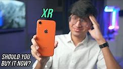 iPhone XR Long Term Review in 2021🔥XR or iPhone SE 2020?