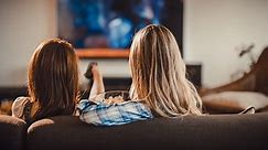 How to Level the Volume on a TV When the Commercials Come On | Techwalla