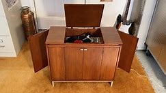 KLH Model Twenty-Five Stereo Console Record Player...