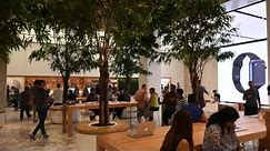 Inside World’s largest Apple Store in Dubai, Mall of the Emirates