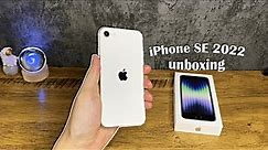 iPhone SE 2022 Starlight Unboxing