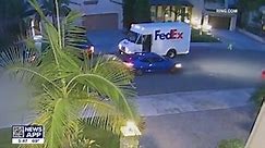 FedEx Truck robbery caught on camera