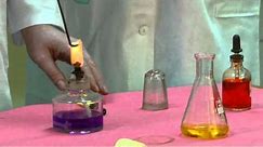Eksperyment chemiczny - badanie właściwości siarki
