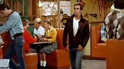 Happy Days S03E01 Fonzie Moves In